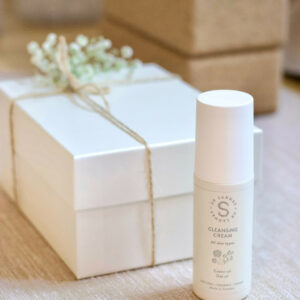 En naturlig ansiktsrengöring – Läs allt om ingredienserna i Dr Sannas Nyhet Cleansing Cream 🌱
